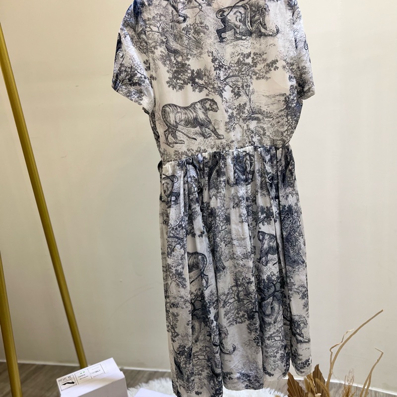 Dior動物圖騰兩件式洋裝-5