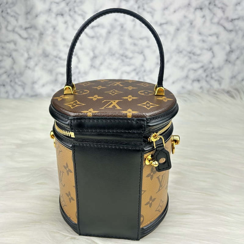 LV  M43986  Cannes 雙色老花手提斜背圓筒包/發財桶  ⭕️目前櫃上售價$92000元  超值優惠-8