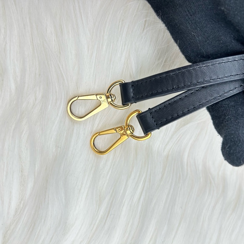 LV  M43986  Cannes 雙色老花手提斜背圓筒包/發財桶  ⭕️目前櫃上售價$92000元  超值優惠-19