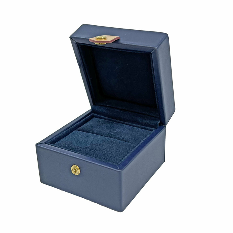 【日本直送】Louis Vuitton Berg Sun Blossom 迷你 Q9L68G 玫瑰金 (18K) 時尚鑽石貝殼戒指玫瑰金-9