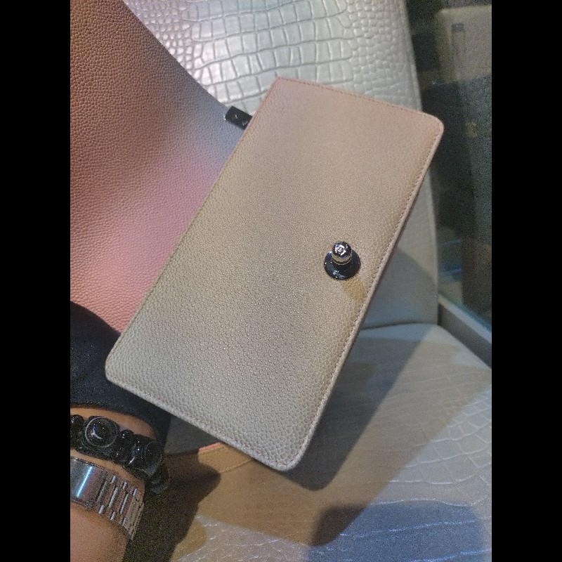 Chanel 限量版粉彩荔枝皮Boy包 （20cm）-17