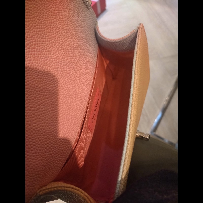 Chanel 限量版粉彩荔枝皮Boy包 （20cm）-20