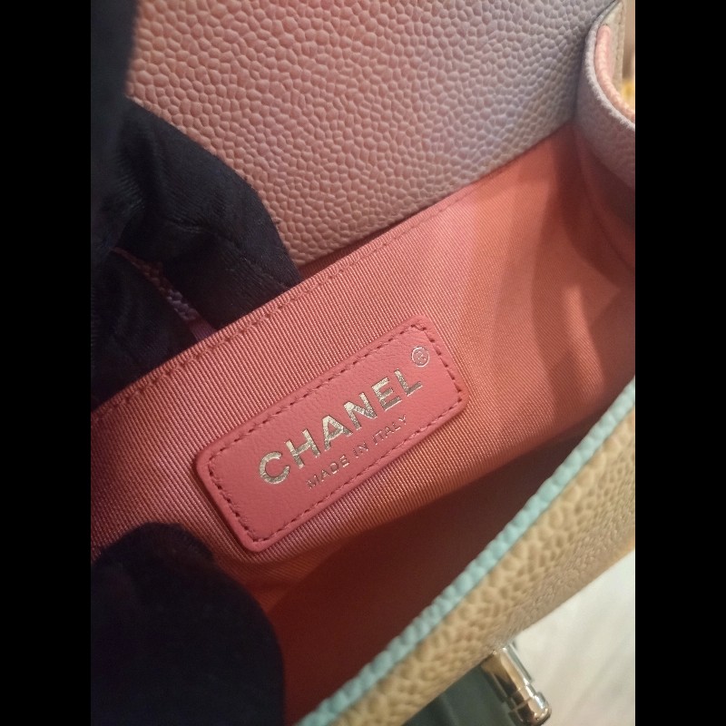 Chanel 限量版粉彩荔枝皮Boy包 （20cm）-21