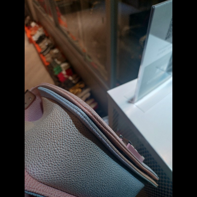 Chanel 限量版粉彩荔枝皮Boy包 （20cm）-14