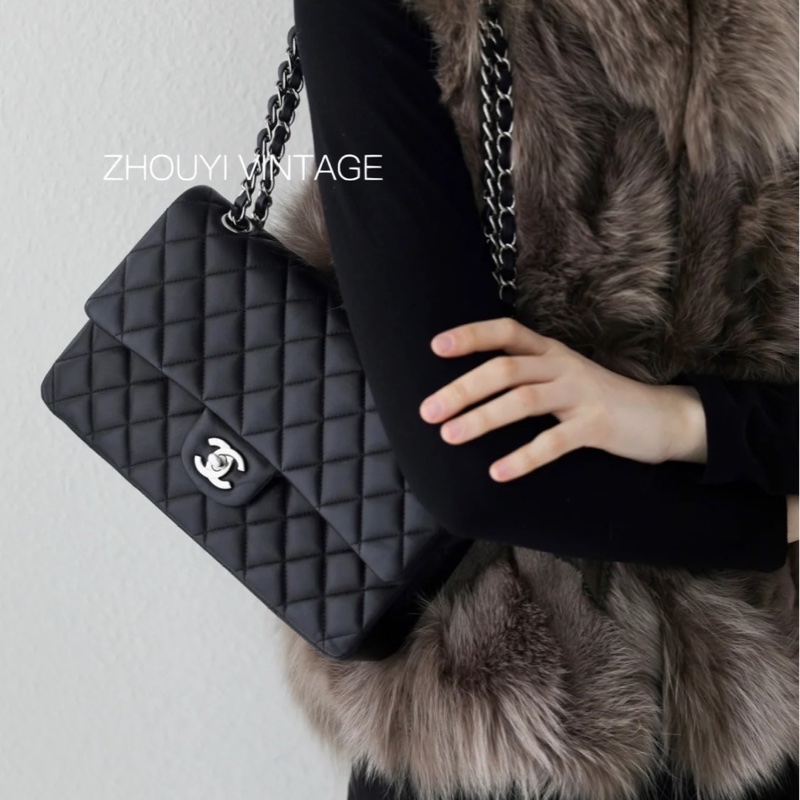 CHANEL Classic flap 中號 cf 25 羊皮銀鍊  黑色雙蓋 超美經典款式-3