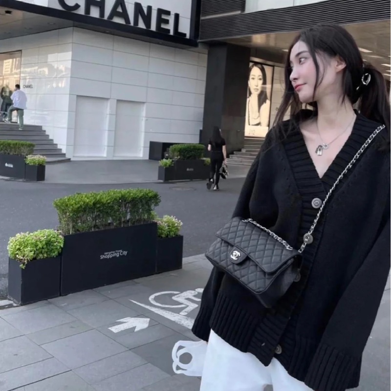 CHANEL Classic flap 中號 cf 25 羊皮銀鍊  黑色雙蓋 超美經典款式-32