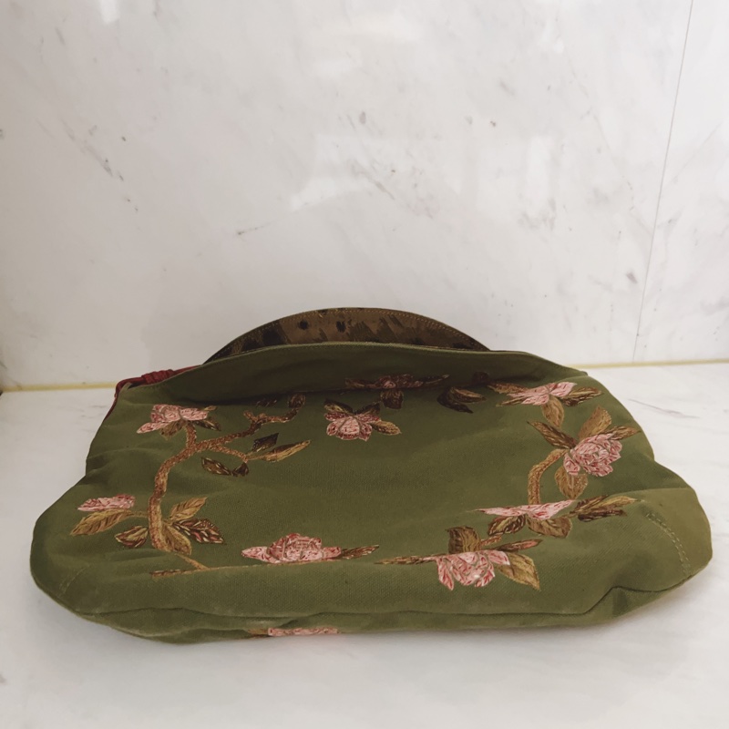 Valentino-抹茶綠粉花刺繡水鑽logo肩背包-8