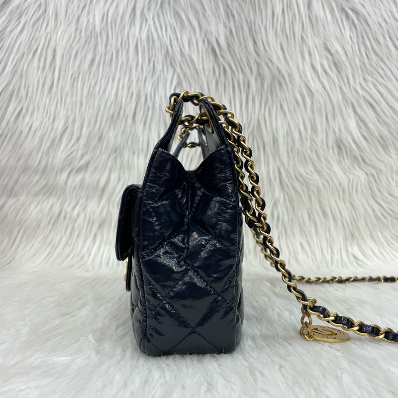 Chanel AS3710深藍亮面牛皮金釦Hobo Bag迷你天貓精靈-3
