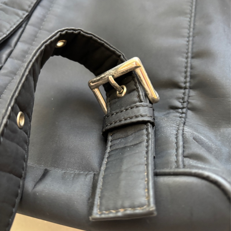 Vintage Moschino 黑色後肩包-11