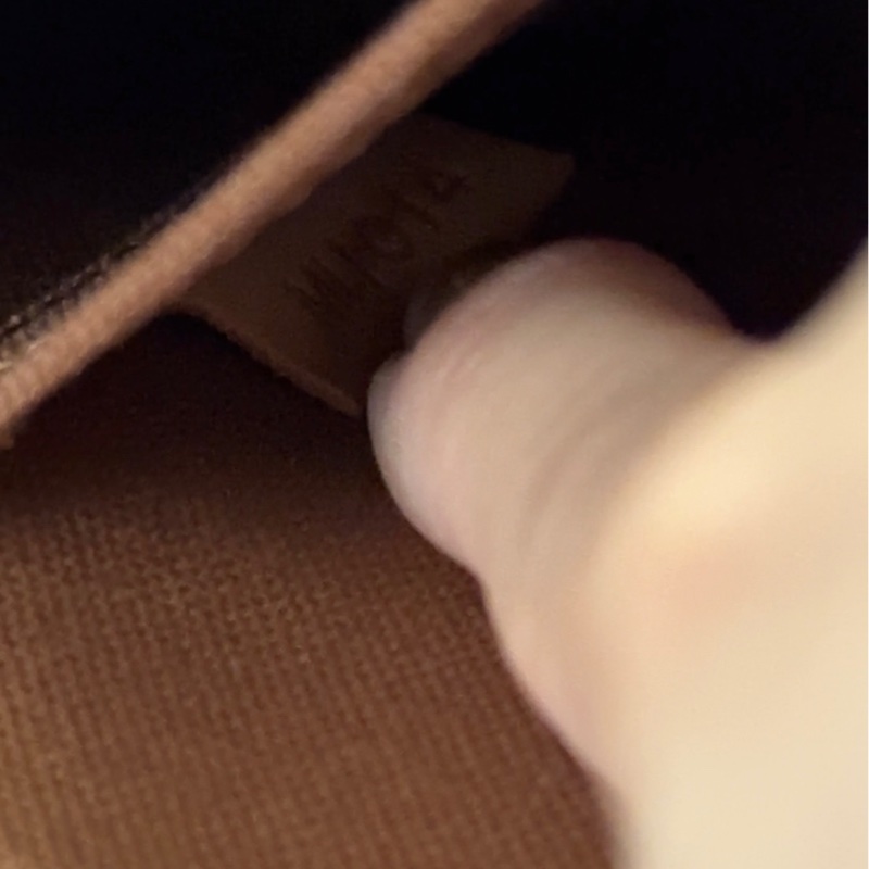 LV 老花經典款變形金剛腰包｜胸包｜側背包-21