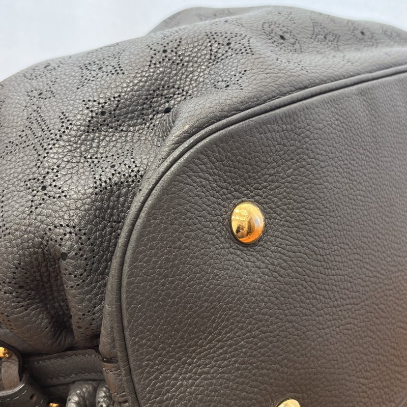Louis Vuitton LV 灰色全皮MAHINA 林志玲 雷射洞洞包 肩背包/手提包-2