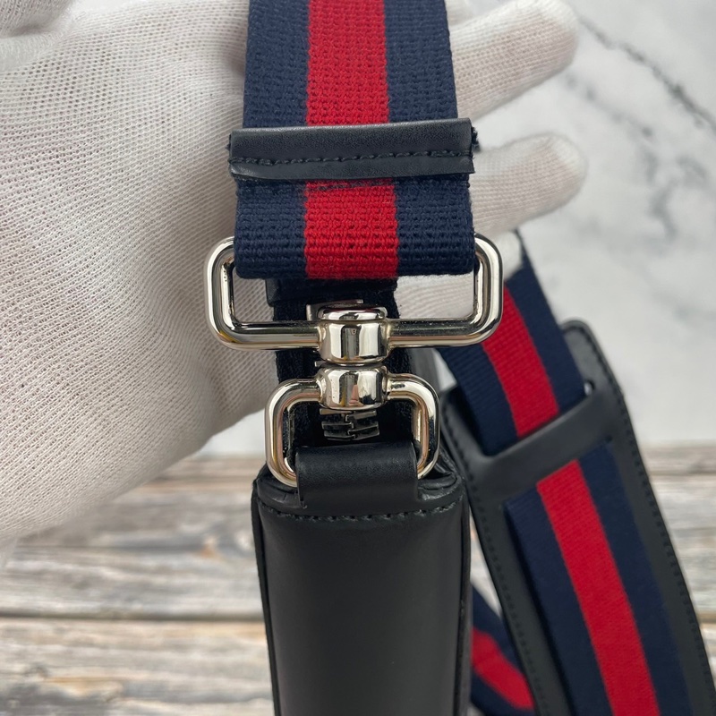 GUCCI 523599 經典GG Supreme藍紅藍織帶拉鍊 #郵差包/ #斜背包 / #肩背包-15