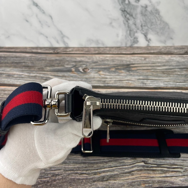 GUCCI 523599 經典GG Supreme藍紅藍織帶拉鍊 #郵差包/ #斜背包 / #肩背包-17