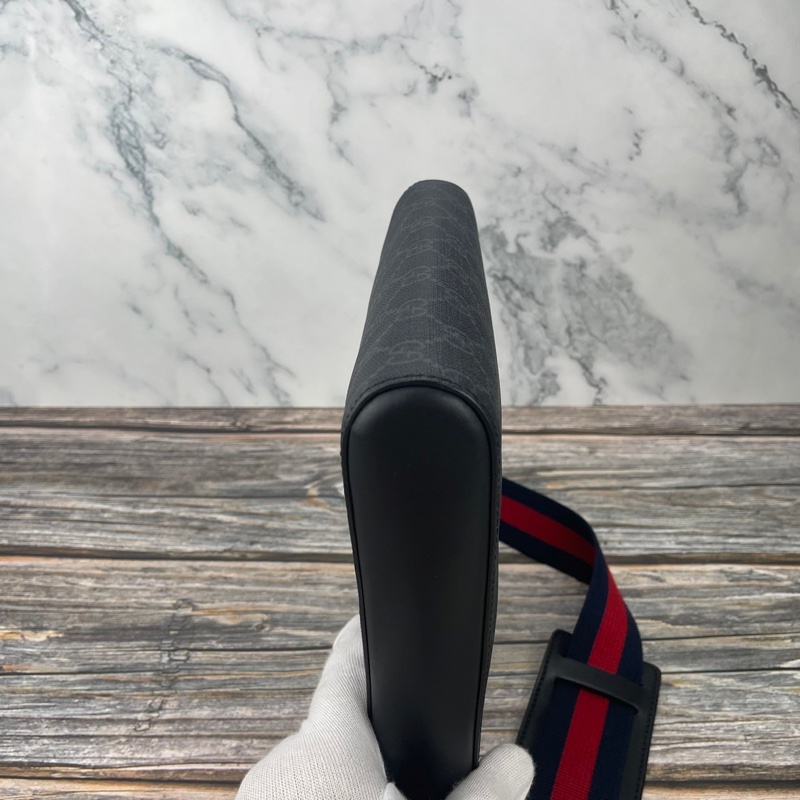 GUCCI 523599 經典GG Supreme藍紅藍織帶拉鍊 #郵差包/ #斜背包 / #肩背包-21