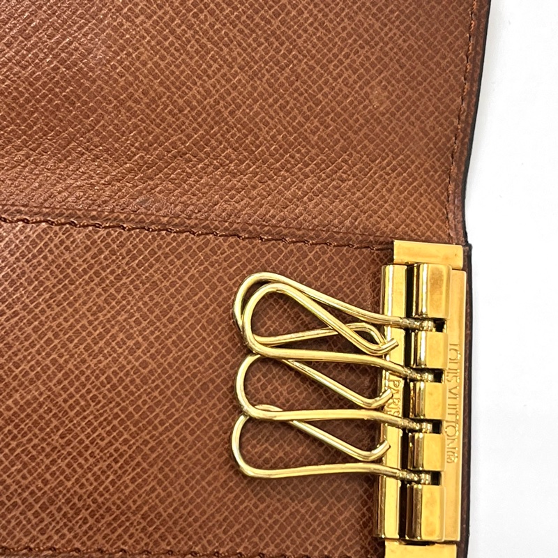 LV M62631 經典Monogram造型4扣鑰匙包 13-4-5
