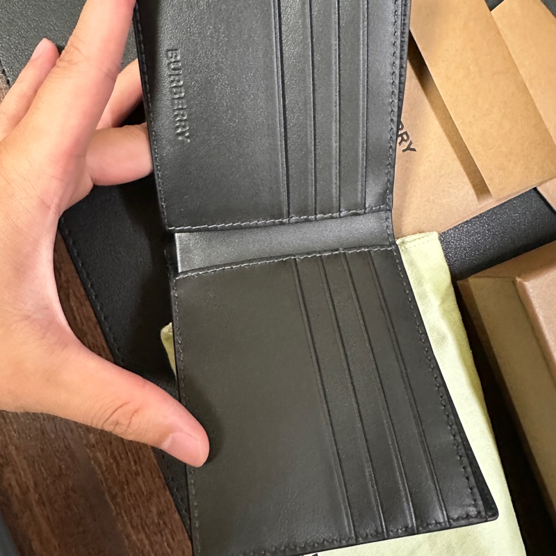 Burberry 格紋窄版雙摺皮夾 錢包八卡-3