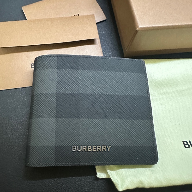 Burberry 格紋窄版雙摺皮夾 錢包八卡-4