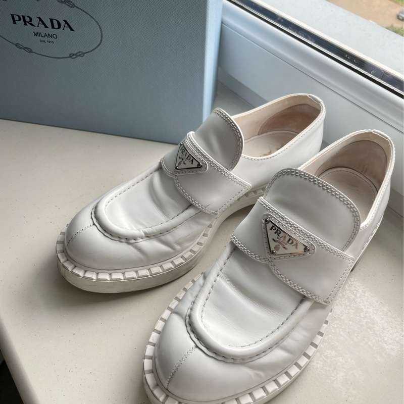 Prada 白色樂福鞋 米色小皮鞋 休閒鞋-5