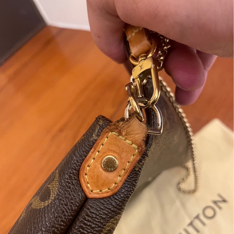 LV 經典花紋 FAVORITE MM-8