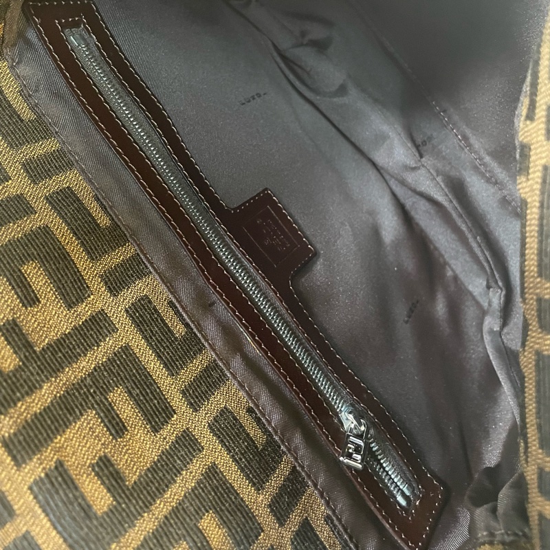 Fendi 老花 法棍包 雙蓋包 腋下包-7