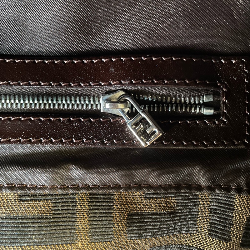 Fendi 老花 法棍包 雙蓋包 腋下包-8