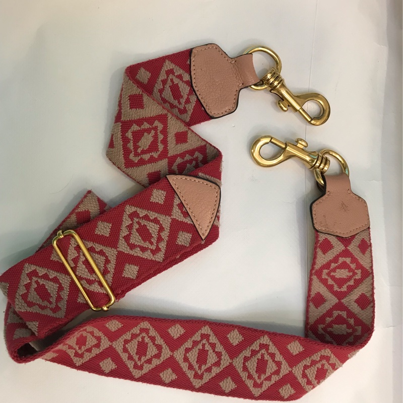 Miu Miu粉色牛皮相機包-19