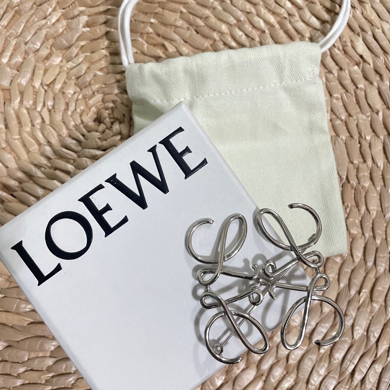 🏷LOEWE胸針-0