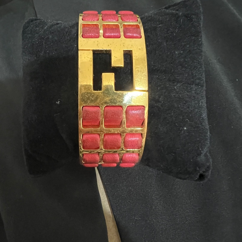 Fendi手環-1