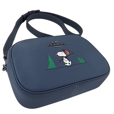 COACH PEANUTS Snoopy 聯名款 JAMIE單寧藍色荔枝紋皮革史奴比圖樣相機包-1