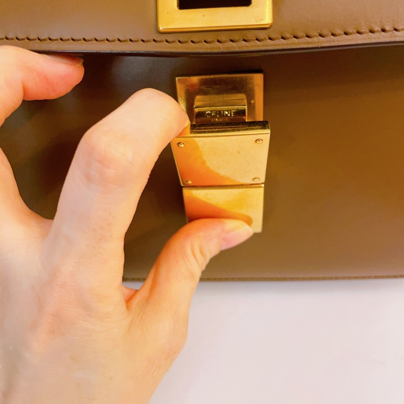 近全新正品✨Celine classic box medium金棕色焦糖金經典豆腐包-7
