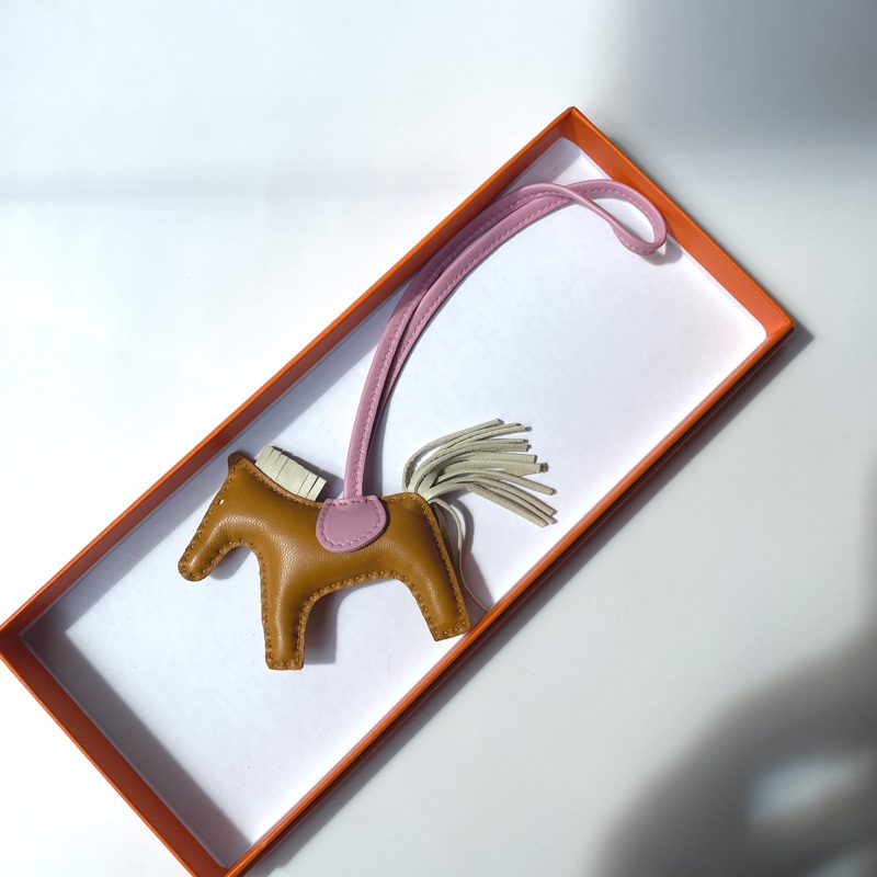 Hermes Rodeo PM 小馬（焦糖/粉）-4