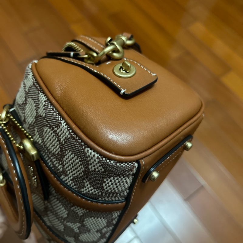 Coach mini boston-10