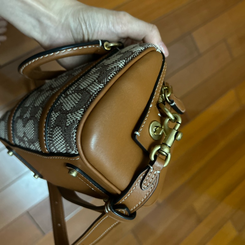 Coach mini boston-11