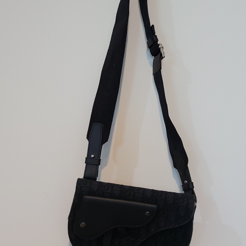 黑色 Dior Oblique 緹花小包 胸包 腰包 SADDLE 小袋 Essentials-11
