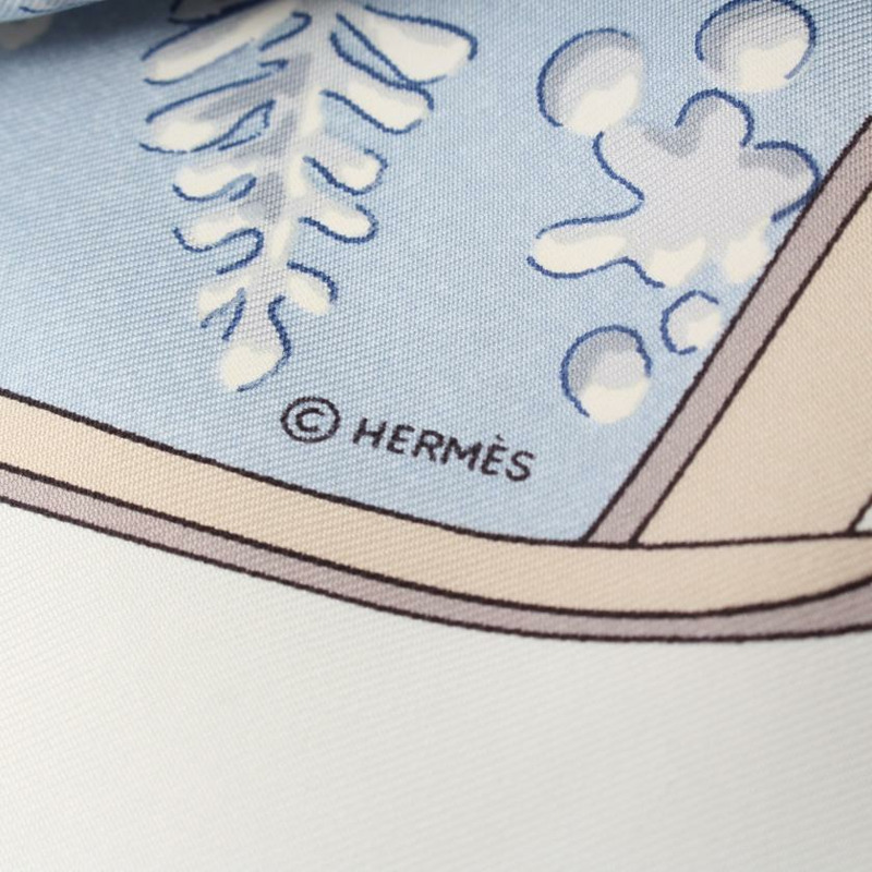 【日本直送】 中古HERMES[BC]方巾90 「Neige d'Antan」 絲巾 絲 淺藍色 多彩色-1