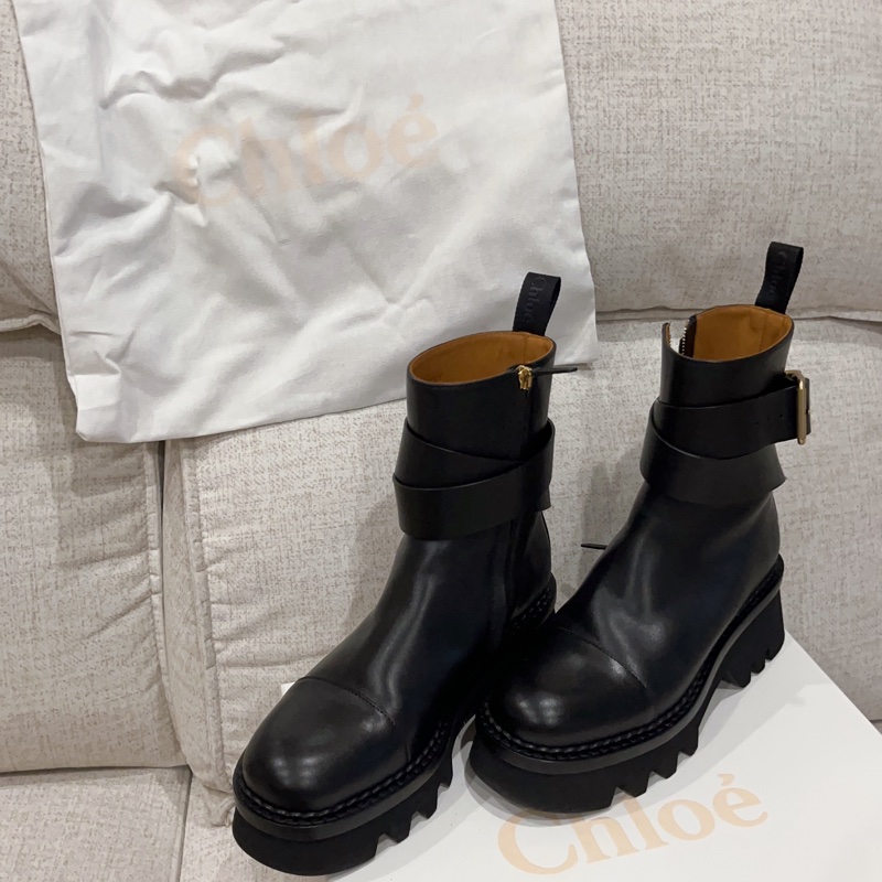 chloe2023的新品黑色綁帶短靴-18