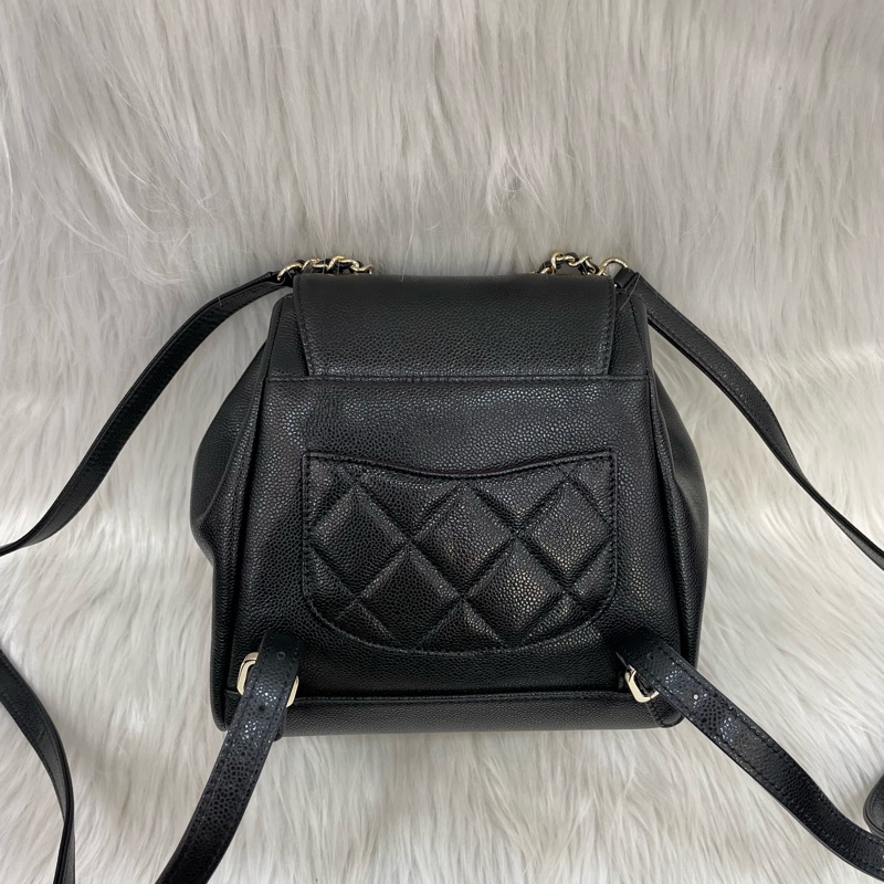 Chanel 經典黑金荔枝皮Affinity迷你後背包*-2