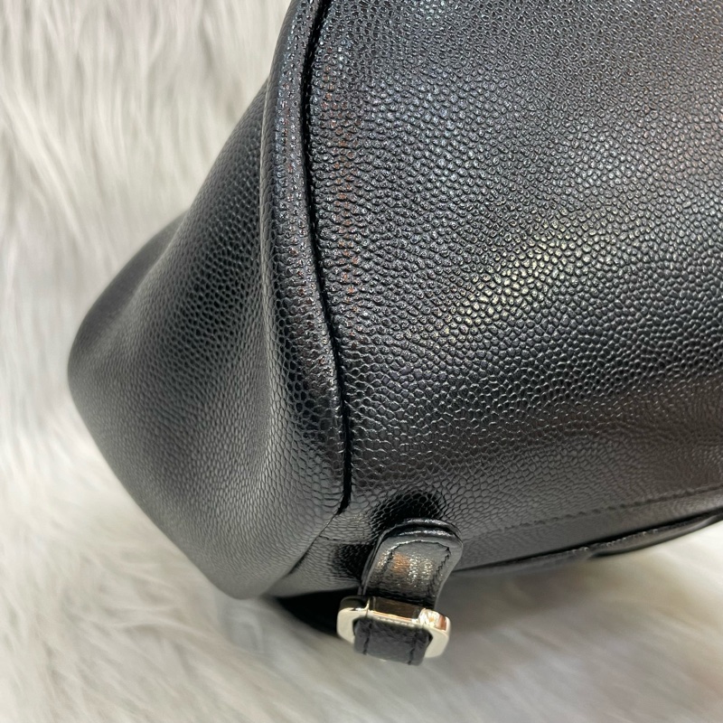 Chanel 經典黑金荔枝皮Affinity迷你後背包*-8