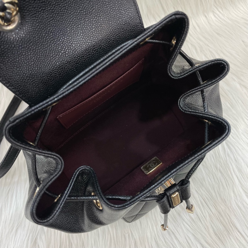 Chanel 經典黑金荔枝皮Affinity迷你後背包*-20