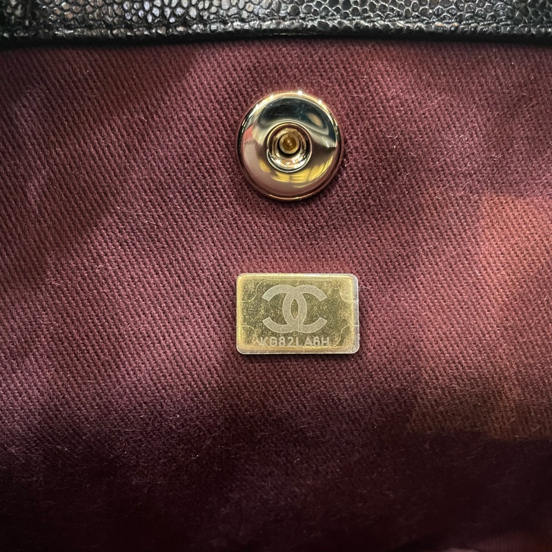 Chanel 經典黑金荔枝皮Affinity迷你後背包*-24