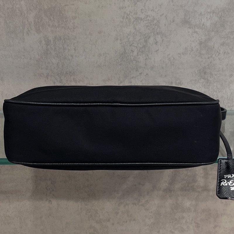 PRADA 黑色 尼龍材質HOBO腋下包/肩背包/手提包-6