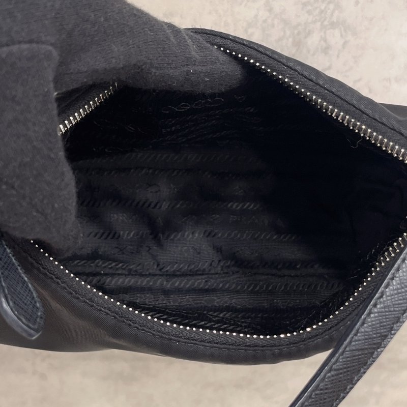 PRADA 黑色 尼龍材質HOBO腋下包/肩背包/手提包-8