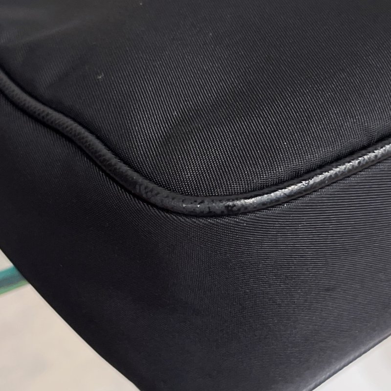 PRADA 黑色 尼龍材質HOBO腋下包/肩背包/手提包-2