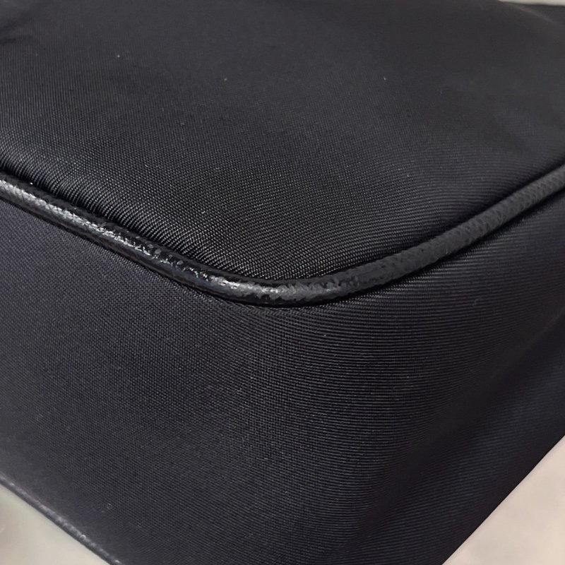 PRADA 黑色 尼龍材質HOBO腋下包/肩背包/手提包-3