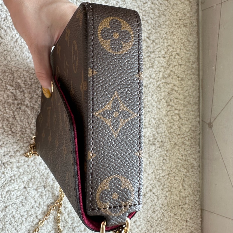 全新❤️LV WOC 鏈帶包❤️-9