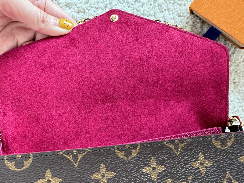 全新❤️LV WOC 鏈帶包❤️-18