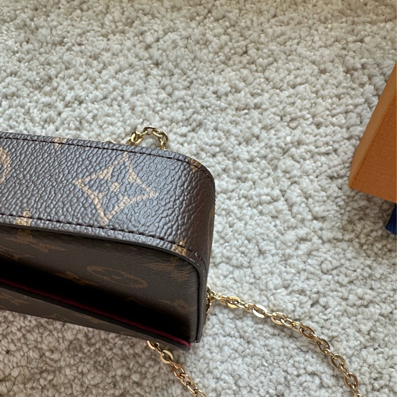 全新❤️LV WOC 鏈帶包❤️-21
