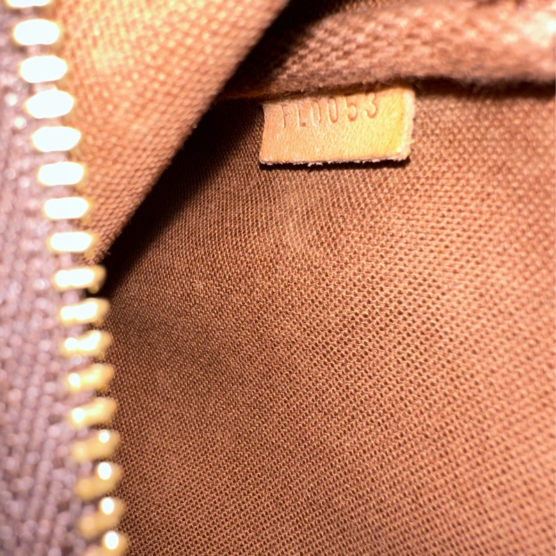 【Louis Vuitton】 LV中號麻將包-10