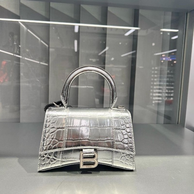 Balenciaga 592833 Hourglass XS 小牛皮鱷魚紋沙漏包 金屬銀色/國外同步折扣至8/30日止-0