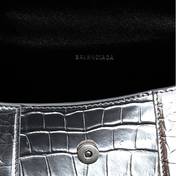 Balenciaga 592833 Hourglass XS 小牛皮鱷魚紋沙漏包 金屬銀色/國外同步折扣至8/30日止-6